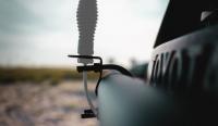midland-mxatm1-bullbar-antenna-mount-top.webp