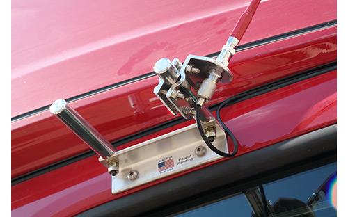 freightliner_cascadia_dual_perch_antenna_mount_002-1.jpg